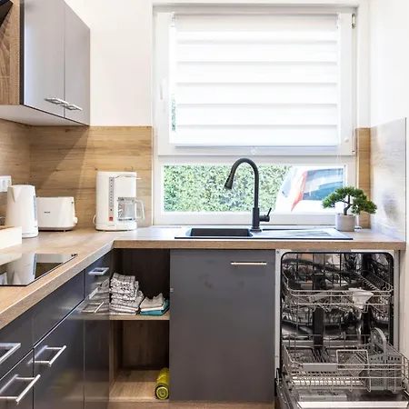 Neu I Ferienwohnung Jasmin Andernach Exterior photo